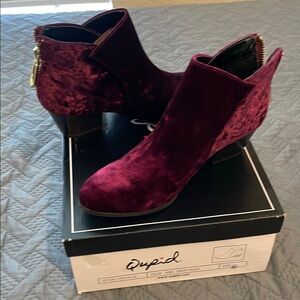 Qupid Crushed Velvet Ankle Booties Sleek Design. Wine color.